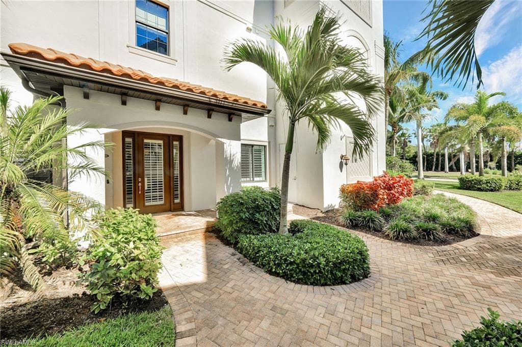 4560 Colony Villas DR 1701 BONITA SPRINGS, FL 34134