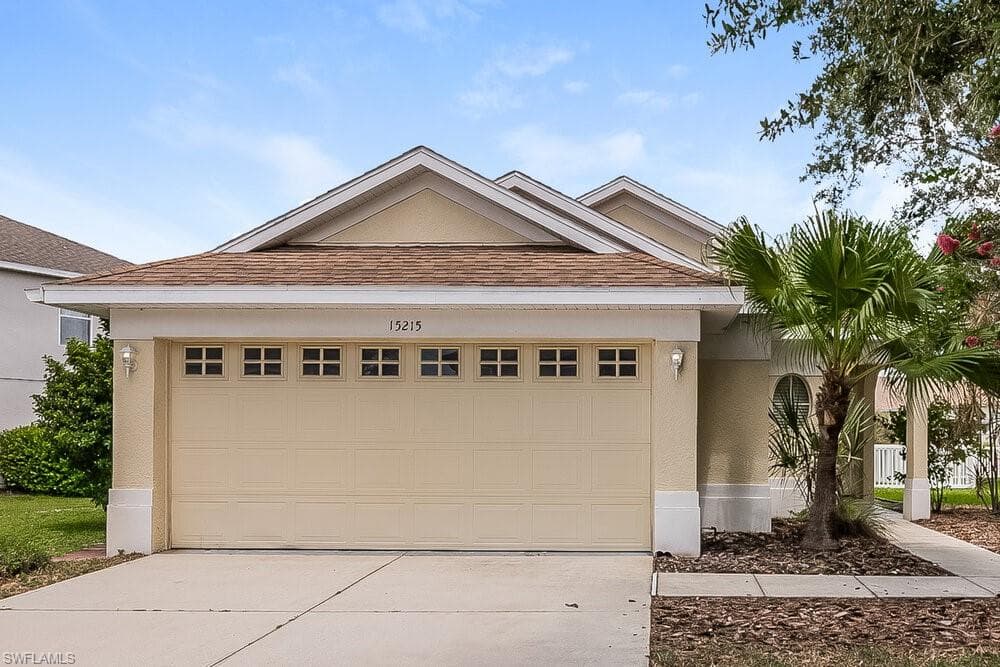 15215 Searobbin DR BRADENTON, FL 34202