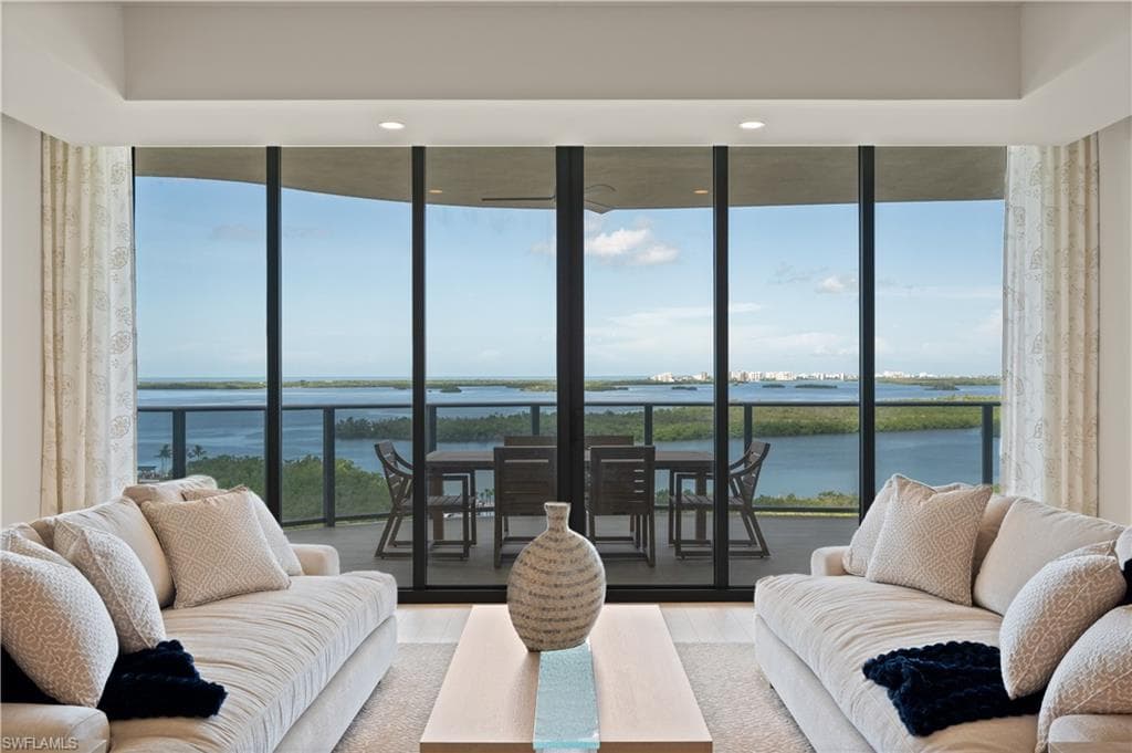 5100 Seagrass BLVD 905 ESTERO, FL 34110