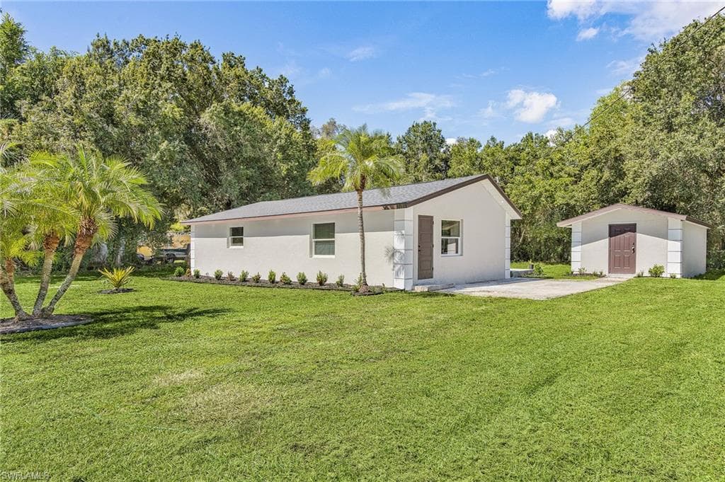 2611 Harmony AVE NORTH FORT MYERS, FL 33917