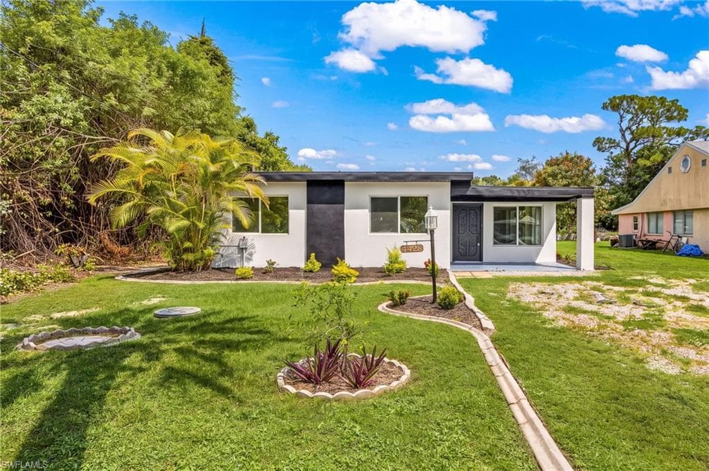 4428 Melbourne ST PORT CHARLOTTE, FL 33980