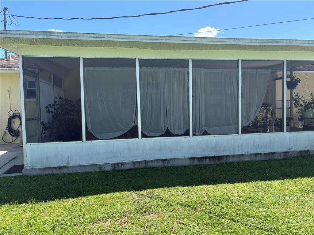 2157 Dominica AVE FORT MYERS, FL 33905