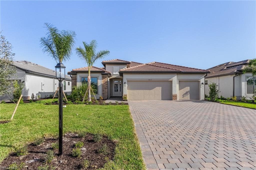 18312 Ridgeline DR ESTERO, FL 33928
