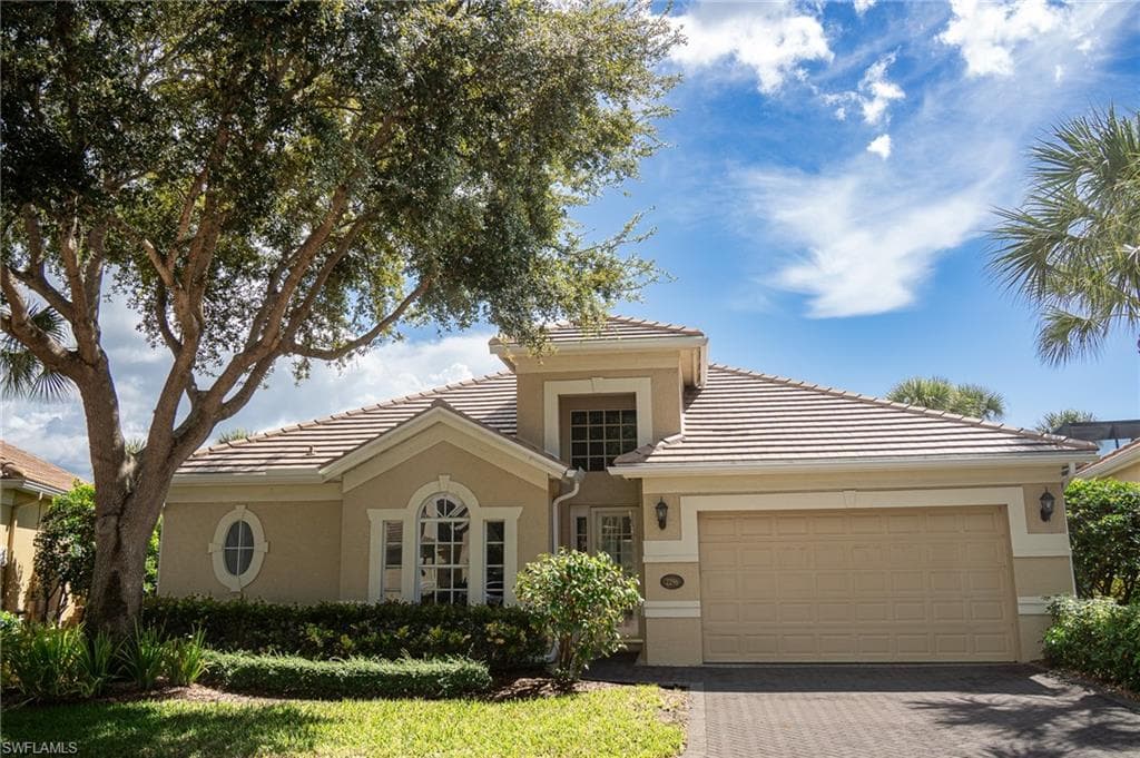 2296 Island Cove CIR NAPLES, FL 34109