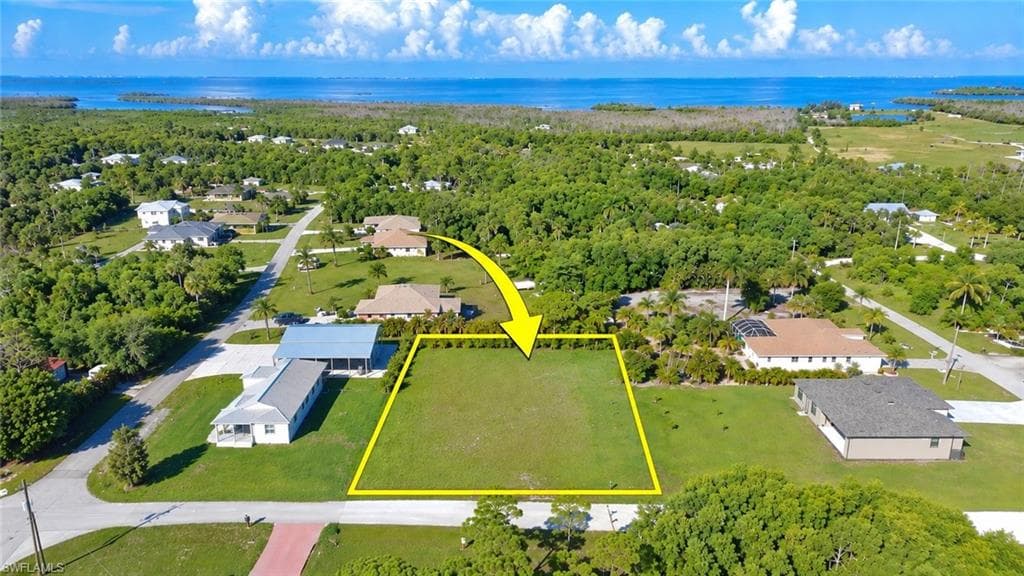 8715 Yukon CT ST. JAMES CITY, FL 33956