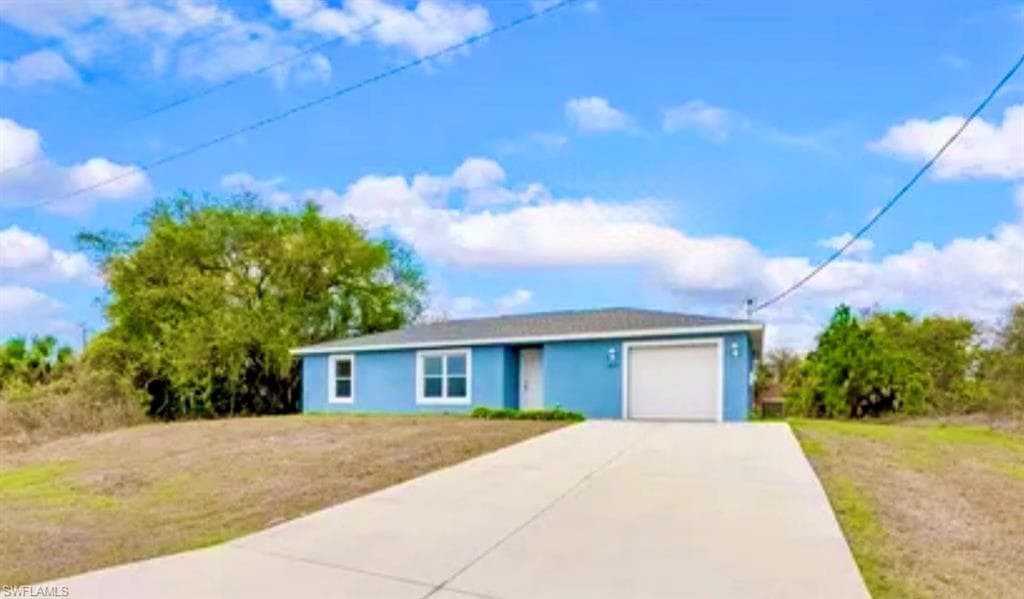1405 Inwood RD LABELLE, FL 33935