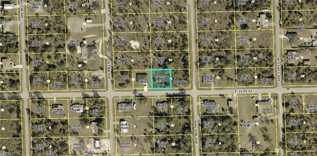 1805 E 10th ST LEHIGH ACRES, FL 33972