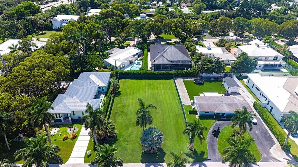 1268 13th AVE N NAPLES, FL 34102