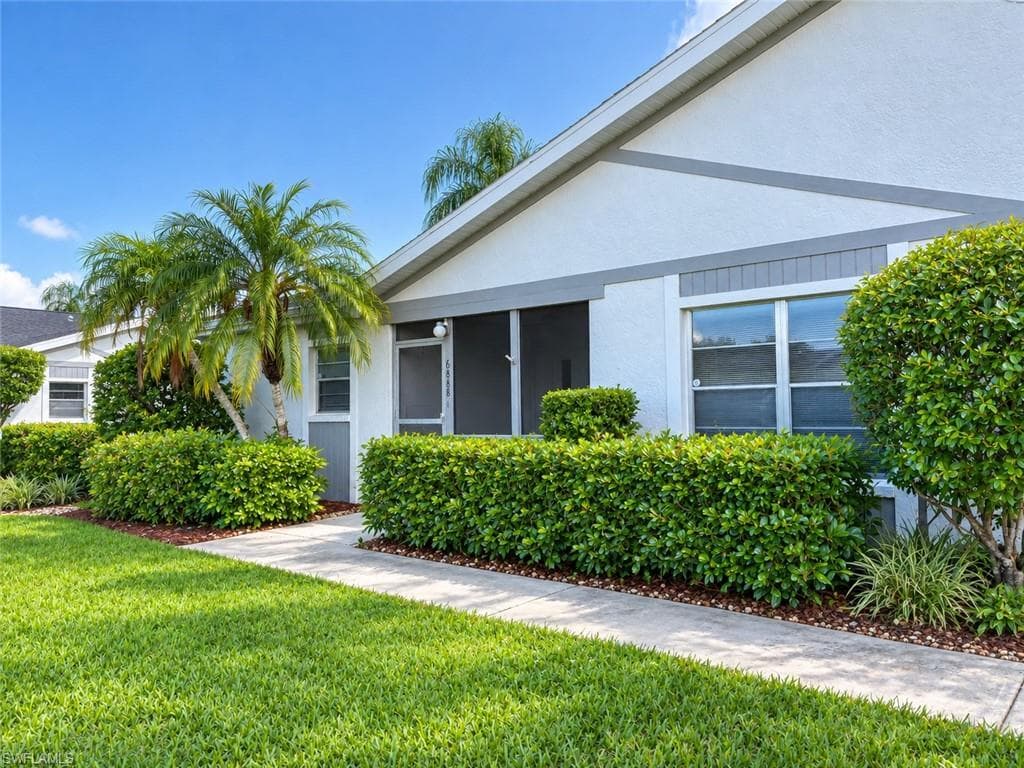 6888 Bogey DR FORT MYERS, FL 33919