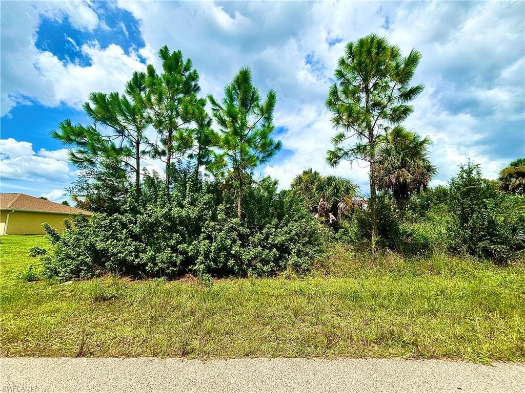 3310 39th ST W LEHIGH ACRES, FL 33971