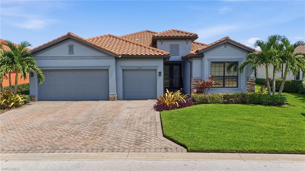 10081 Avalon Lake CIR FORT MYERS, FL 33913
