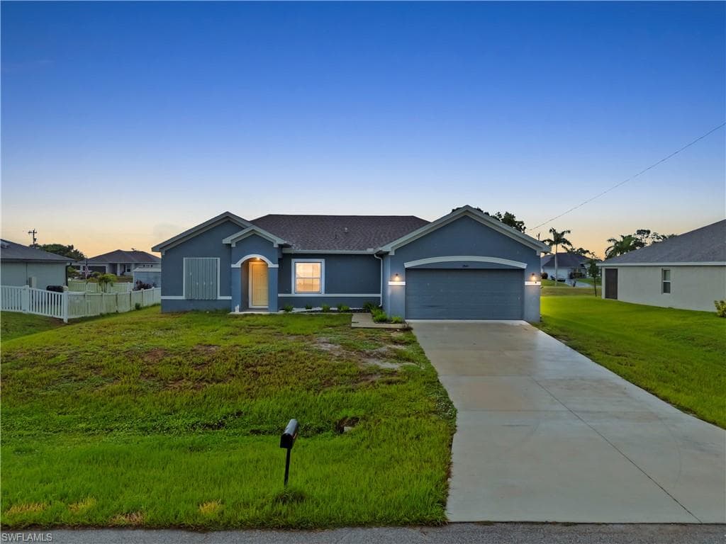 2844 27th ST CAPE CORAL, FL 33993