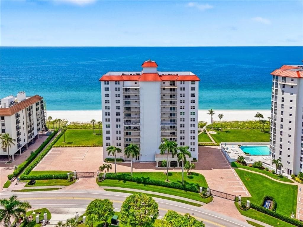 10691 Gulf Shore DR 200 NAPLES, FL 34108