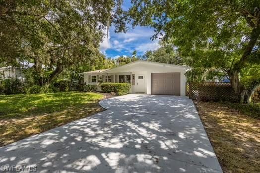 2018 Flamingo DR NORTH FORT MYERS, FL 33917