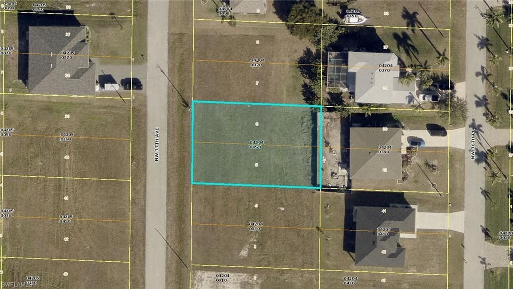 809 37th AVE CAPE CORAL, FL 33993