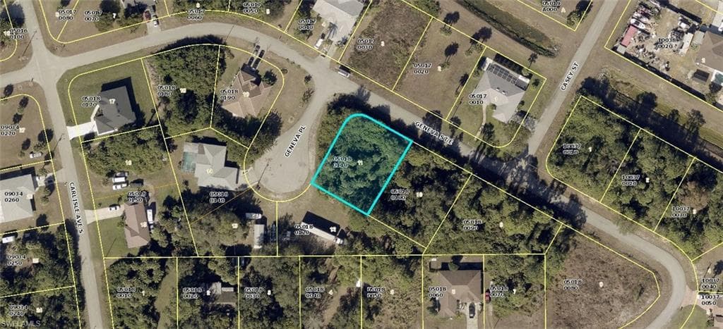 838 Geneva ST LEHIGH ACRES, FL 33974