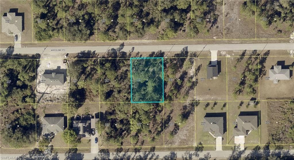 918 Barcelona ST E LEHIGH ACRES, FL 33974