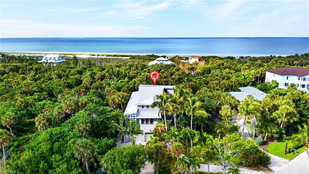 6425 Pine AVE SANIBEL, FL 33957
