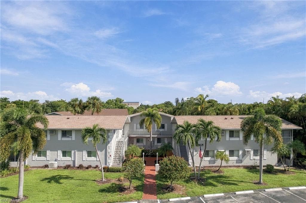 8141 Country RD 105 FORT MYERS, FL 33919
