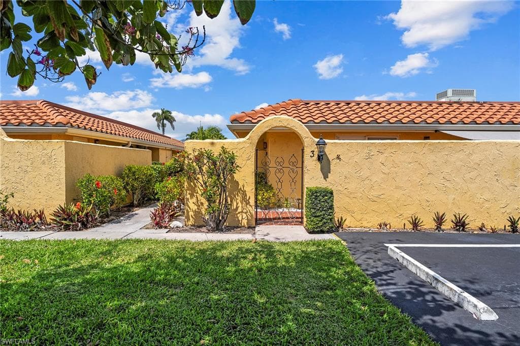 131 Teryl RD C3 NAPLES, FL 34112