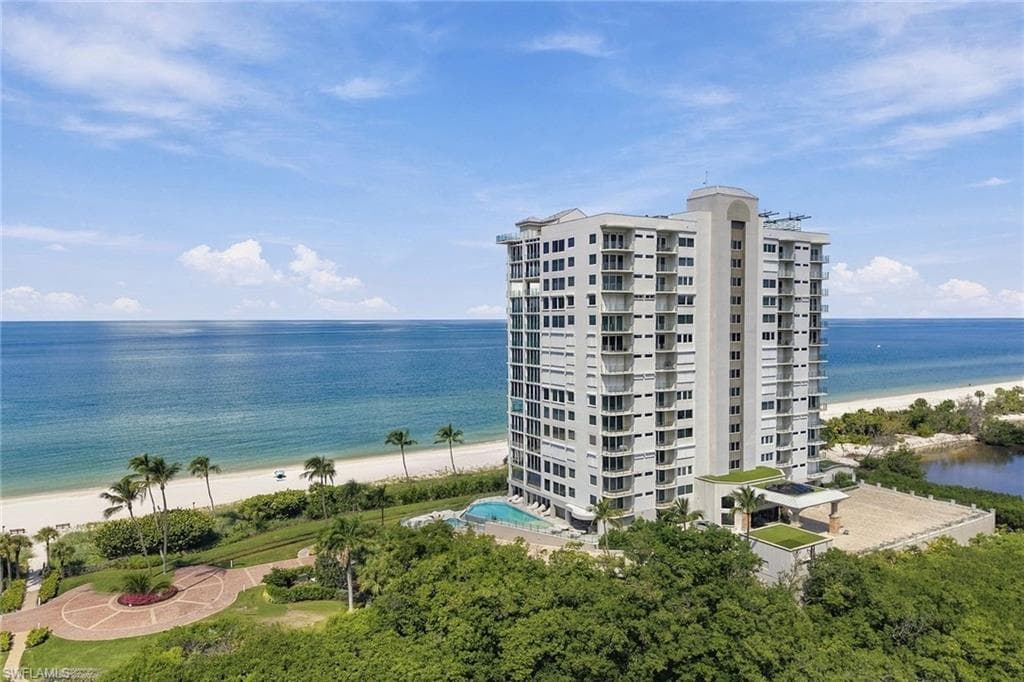 10 Seagate DR 6N NAPLES, FL 34103