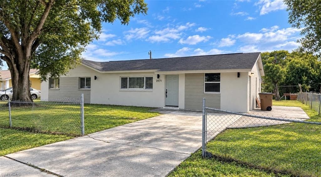 3971 MANASSAS CT FORT MYERS, FL 33905