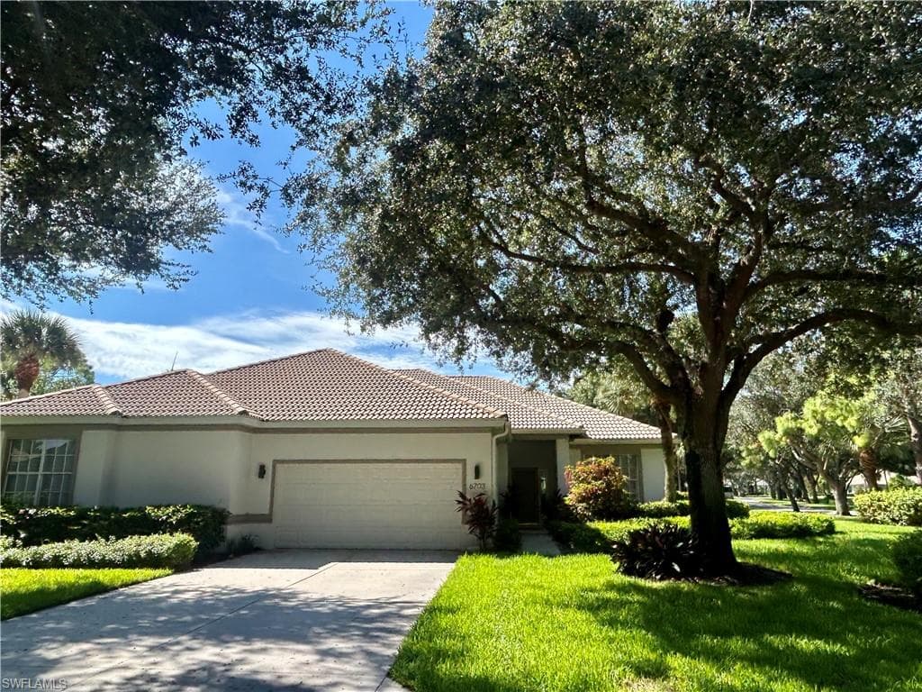 6703 Old Banyan WAY NAPLES, FL 34109