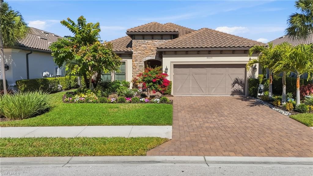 8665 Dilillo CT NAPLES, FL 34119