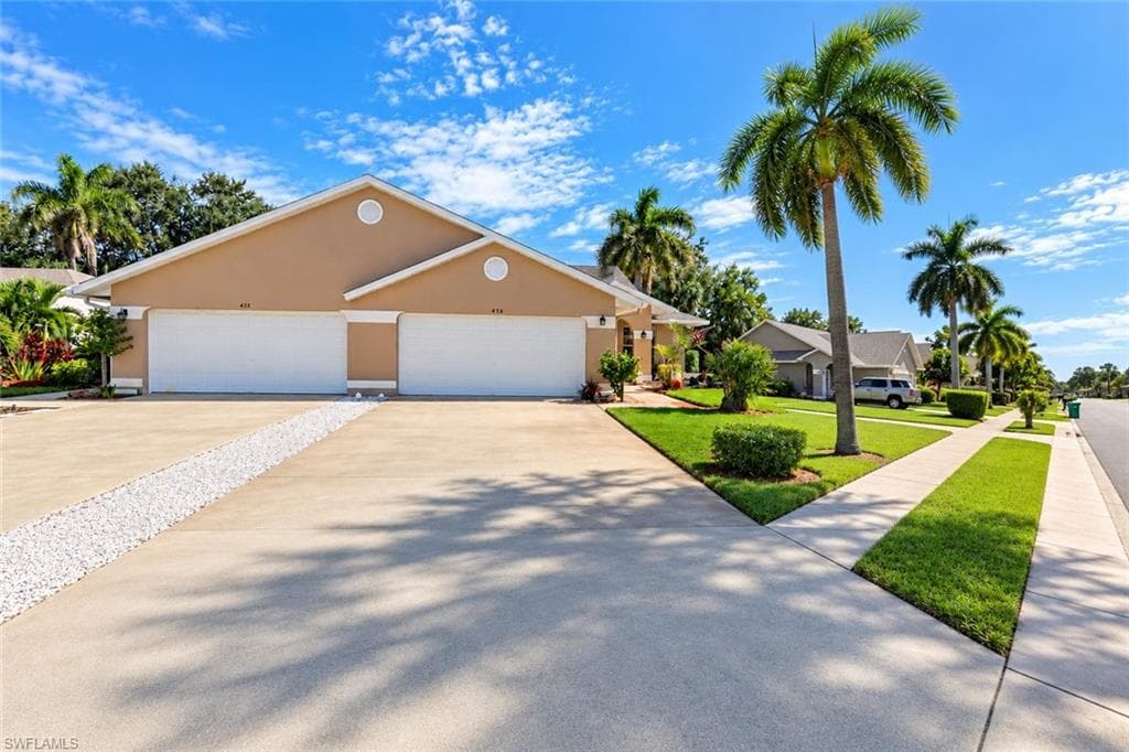 430 Saint Andrews BLVD 6 NAPLES, FL 34113