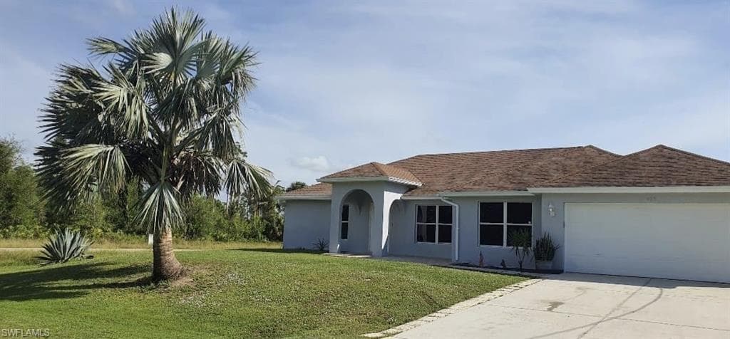 403 Lovers AVE LEHIGH ACRES, FL 33974
