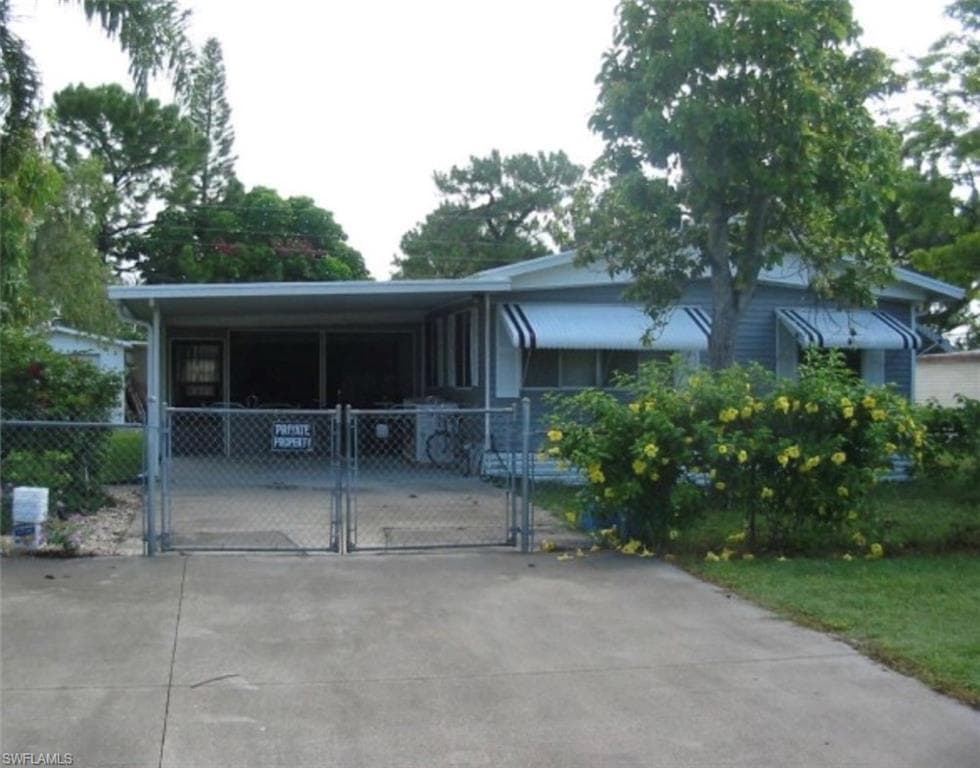 19621 N Tamiami TRL 24 NORTH FORT MYERS, FL 33903