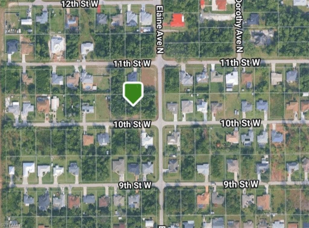 2702 10th ST W LEHIGH ACRES, FL 33971