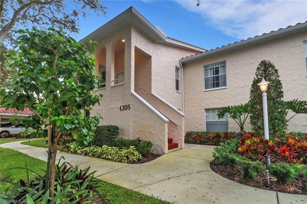 100 Siena WAY 1201 NAPLES, FL 34119