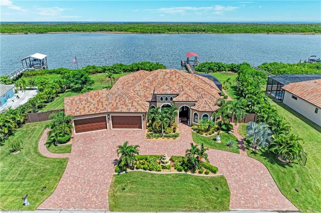 16488 Liggett CIR PORT CHARLOTTE, FL 33981