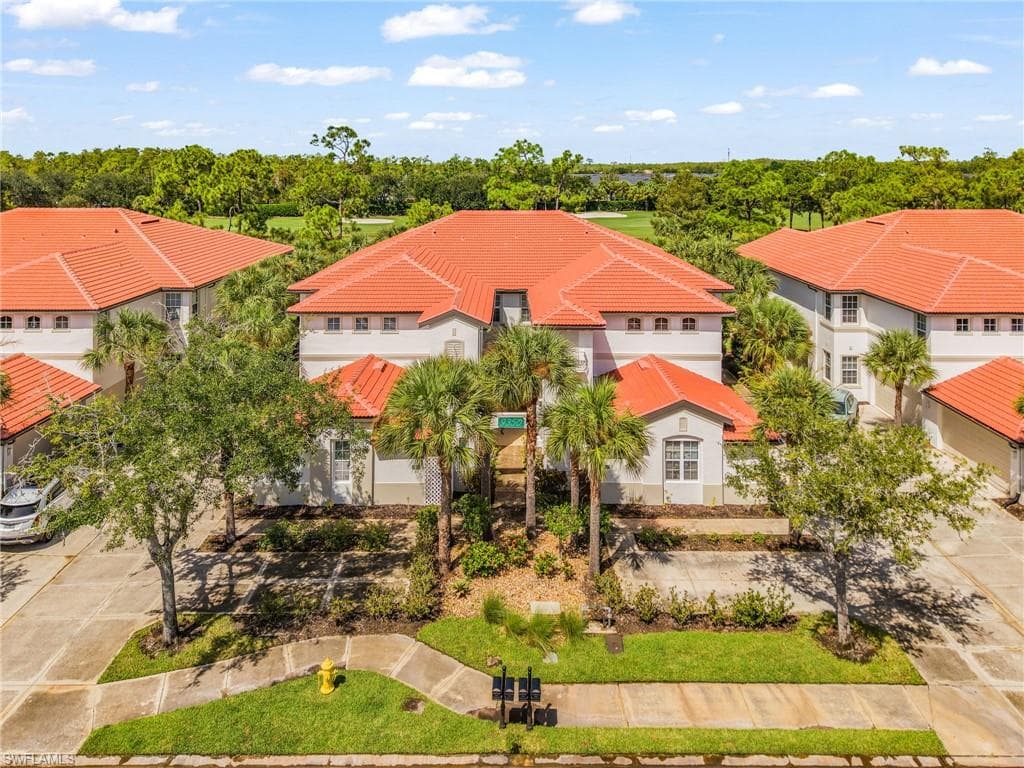 9356 Aviano DR 202 FORT MYERS, FL 33913