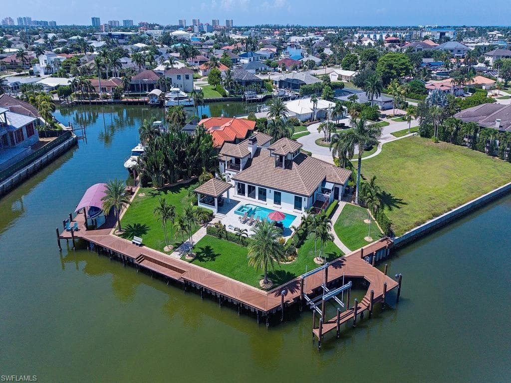 919 Sundrop CT MARCO ISLAND, FL 34145