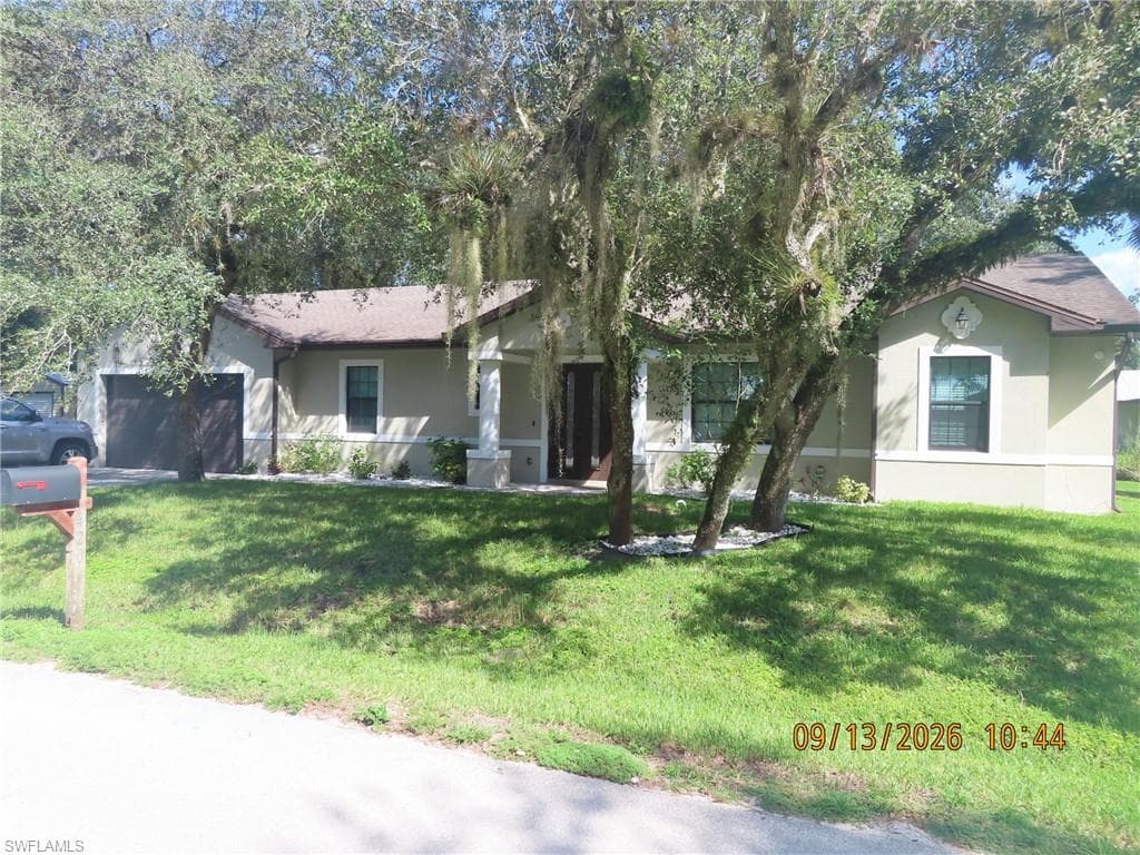 420 Broward AVE LABELLE, FL 33935