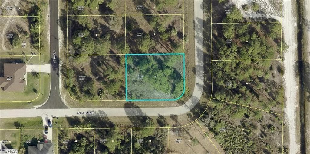 822 Appleton AVE LEHIGH ACRES, FL 33974