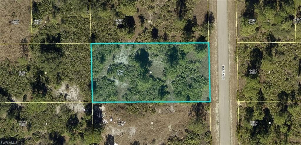 521 Fitch AVE LEHIGH ACRES, FL 33972