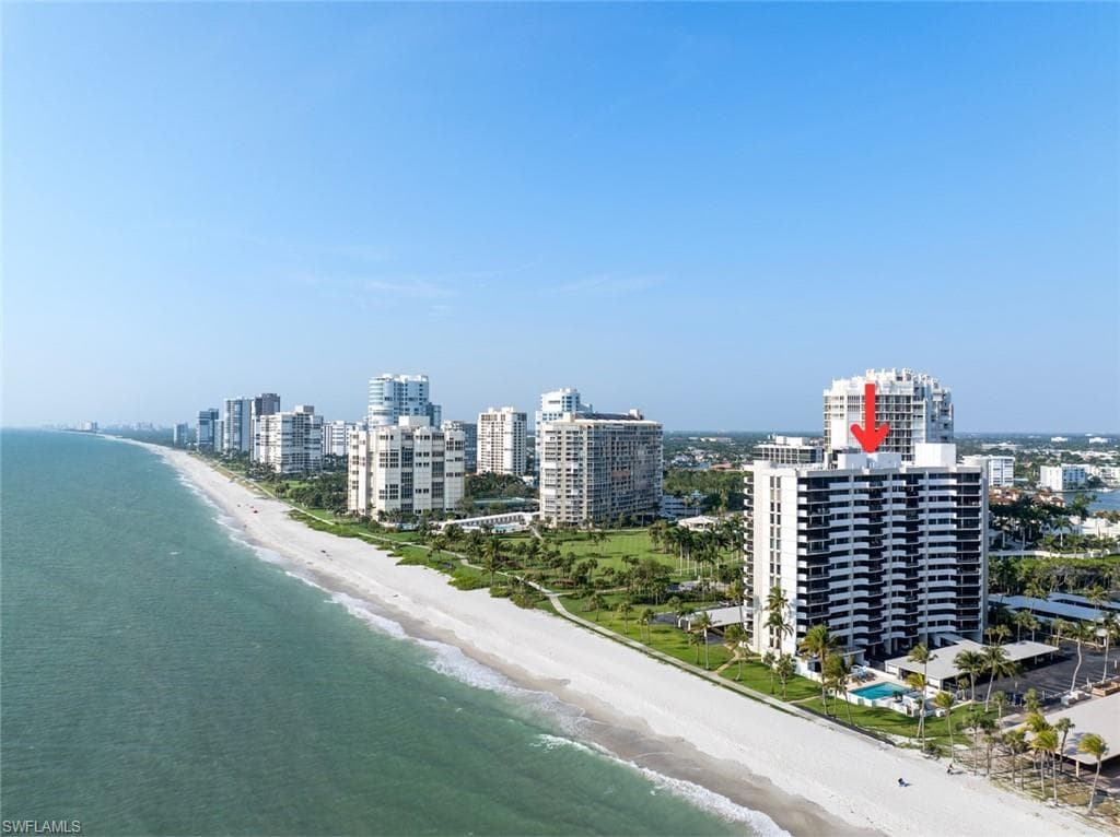 4005 Gulf Shore BLVD N 904 NAPLES, FL 34103