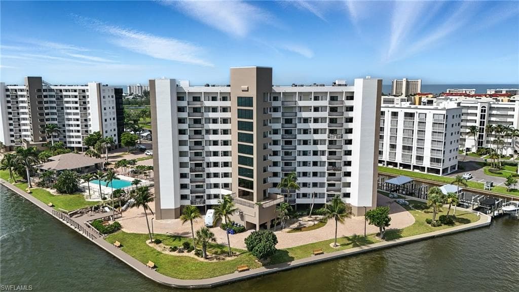 4265 Bay Beach LN 226 FORT MYERS BEACH, FL 33931