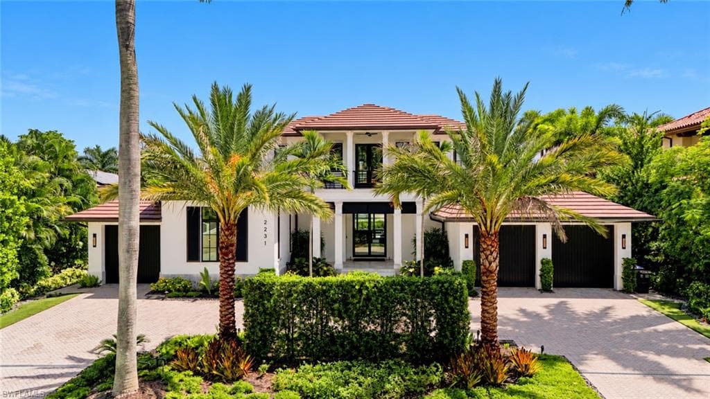2231 Forrest LN NAPLES, FL 34102