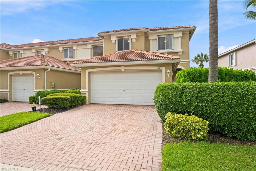 3372 Dandolo CIR CAPE CORAL, FL 33909