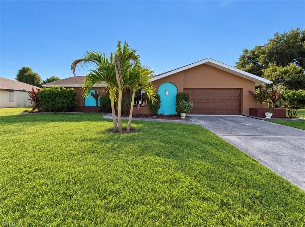 70 Pierce ST LEHIGH ACRES, FL 33936