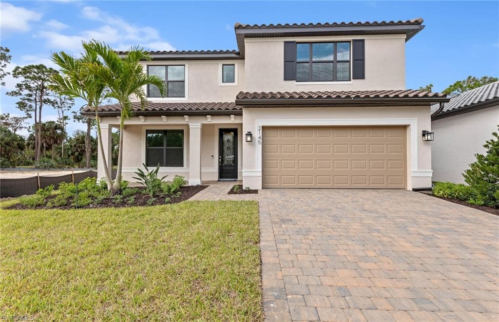 2084 FREEMONT WAY NAPLES, FL 34120
