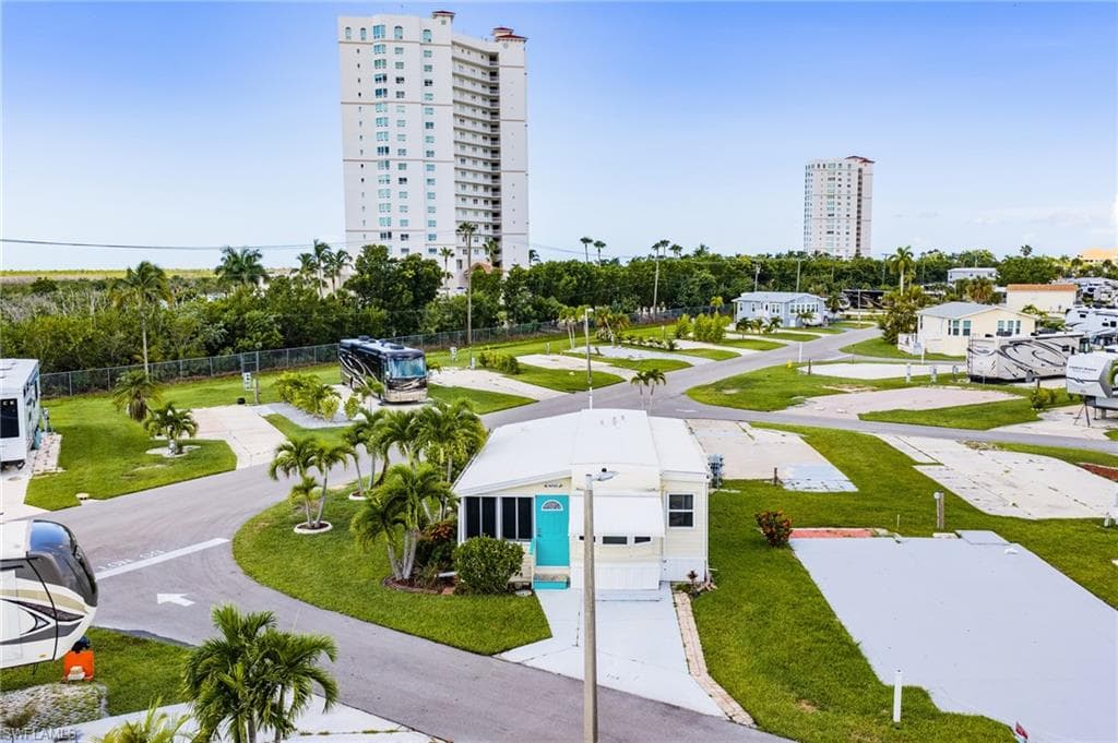 19681 Summerlin RD 168 FORT MYERS, FL 33908