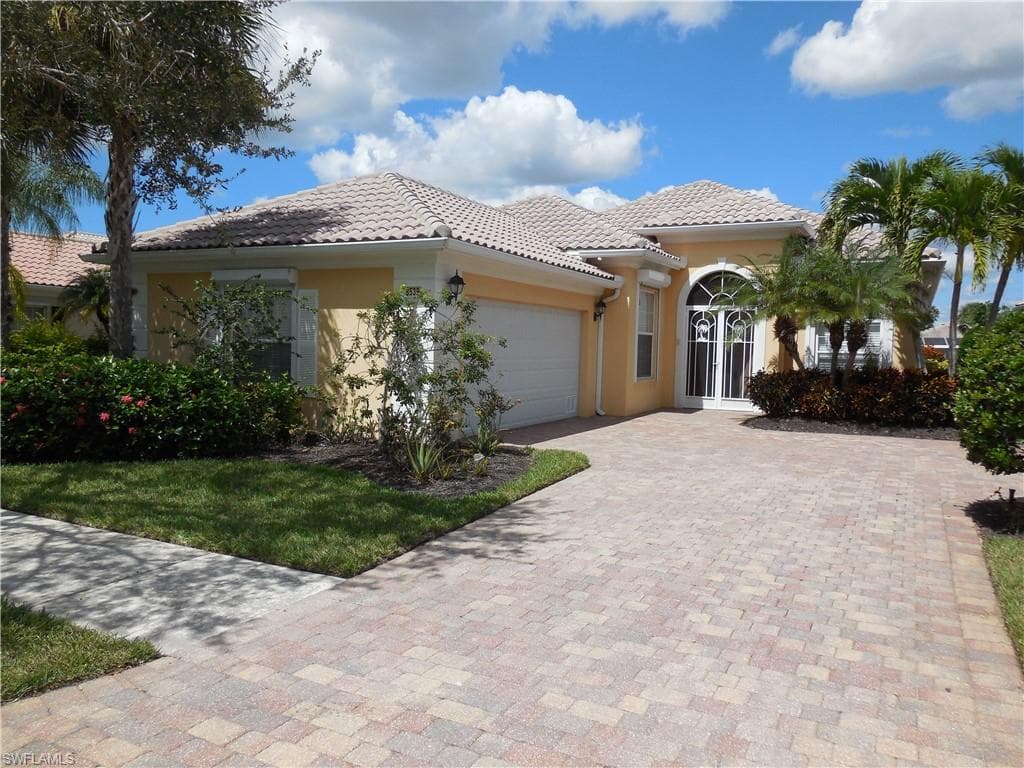 8539 Alessandria CT NAPLES, FL 34114