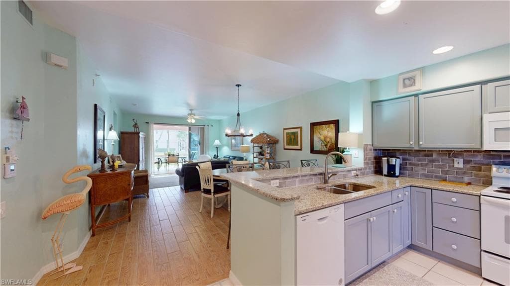 9150 Southmont CV 109 FORT MYERS, FL 33908