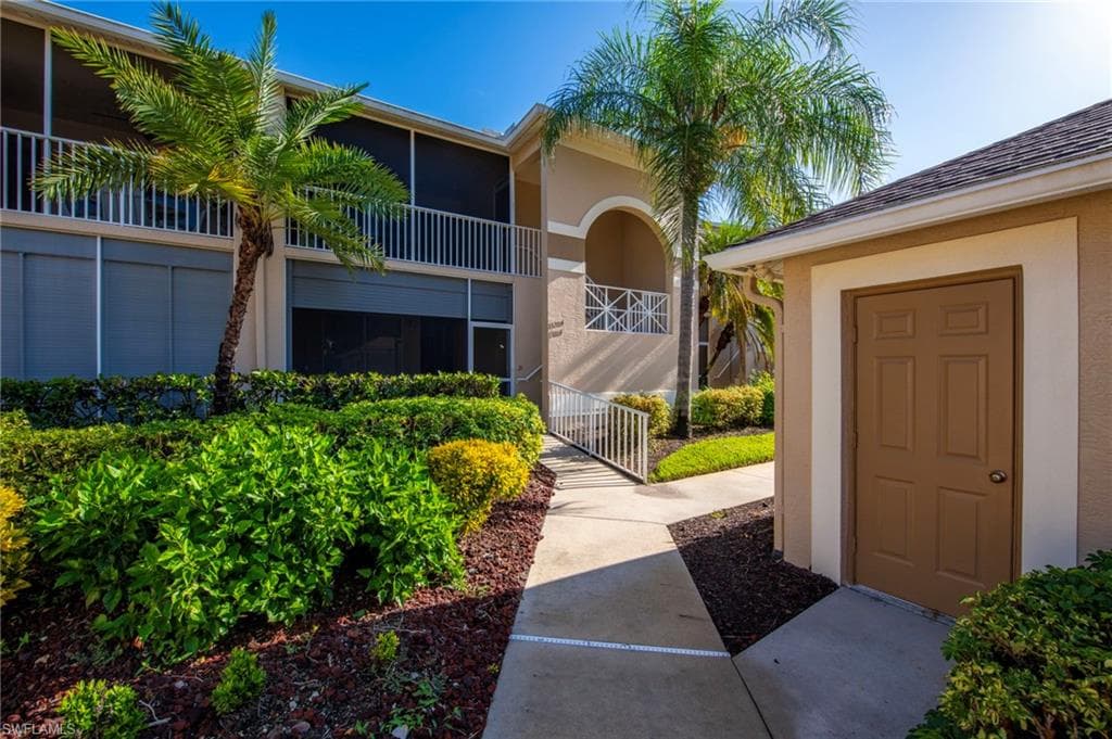 26841 Clarkston DR 204 BONITA SPRINGS, FL 34135
