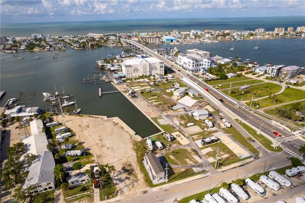 19281 San Carlos BLVD FORT MYERS BEACH, FL 33931